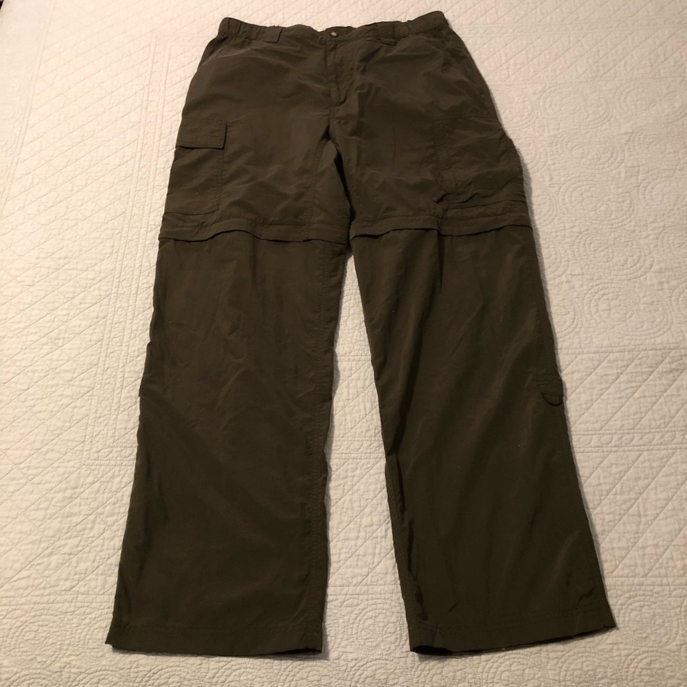 North Face convertible pants. Size large.